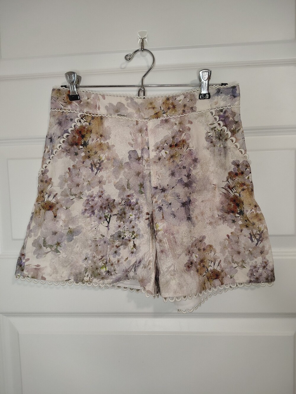 NWOT Ted Baker Linen Blend Floral Shorts